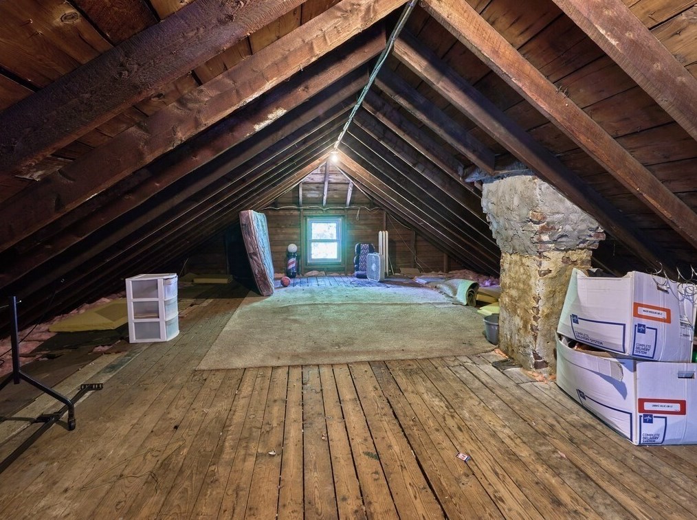 88 Beaconsfield Rd, Worcester MA 01602-1305 exterior