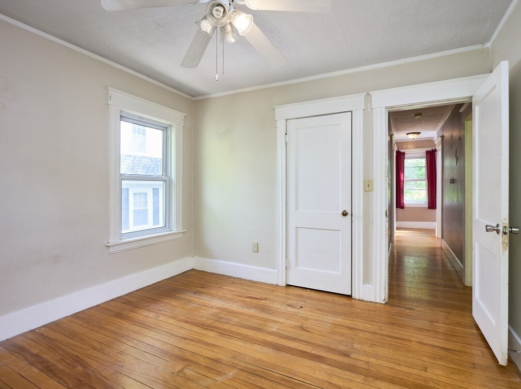 88 Beaconsfield Rd, Worcester MA 01602-1305 exterior