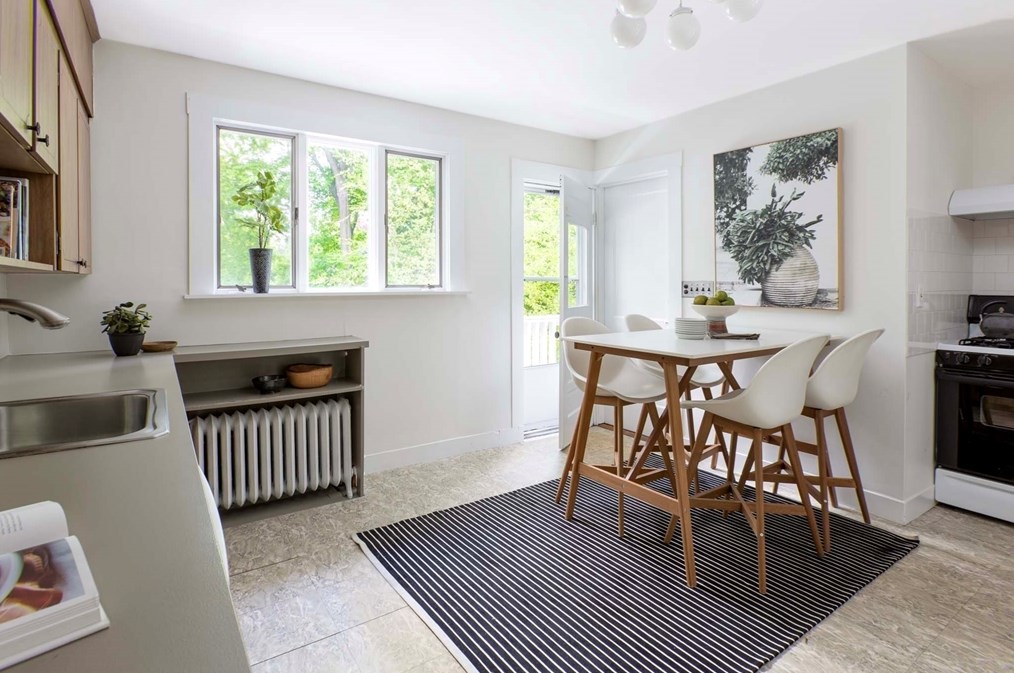 246 Lk Ave, Newton MA 02461-1210 exterior