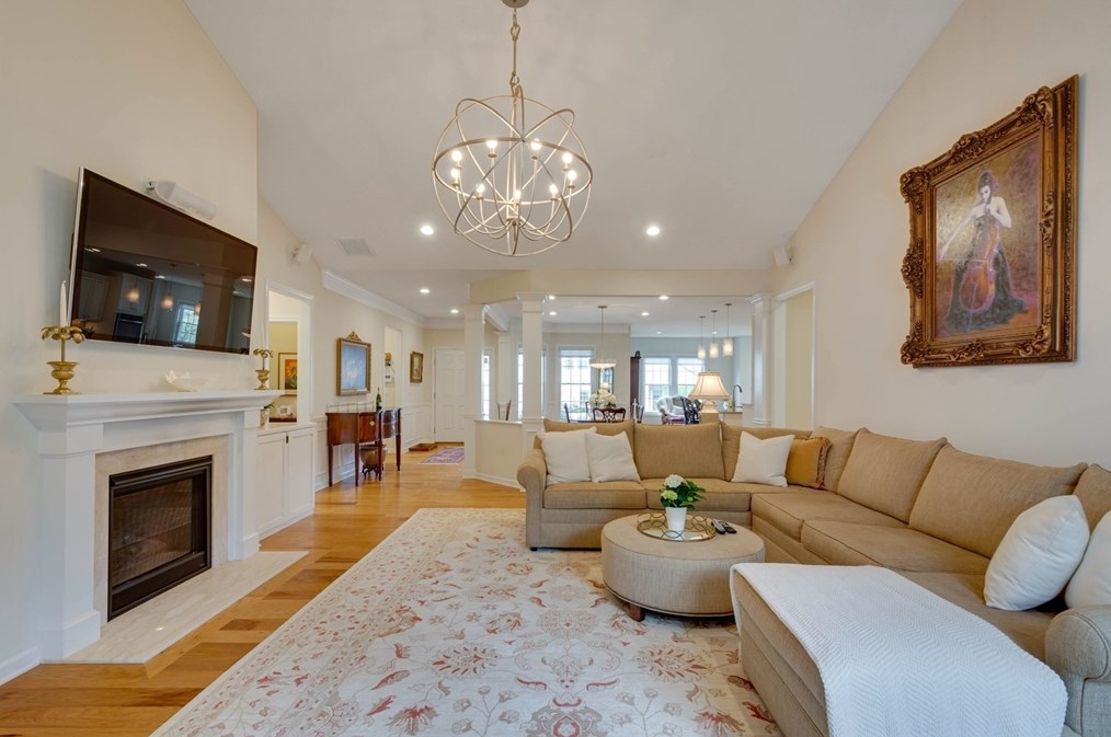 88 Skyline Dr #88, Acton, MA 01720