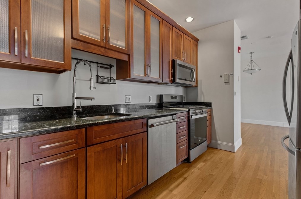 119 Dorchester St Apt 9, Boston, MA