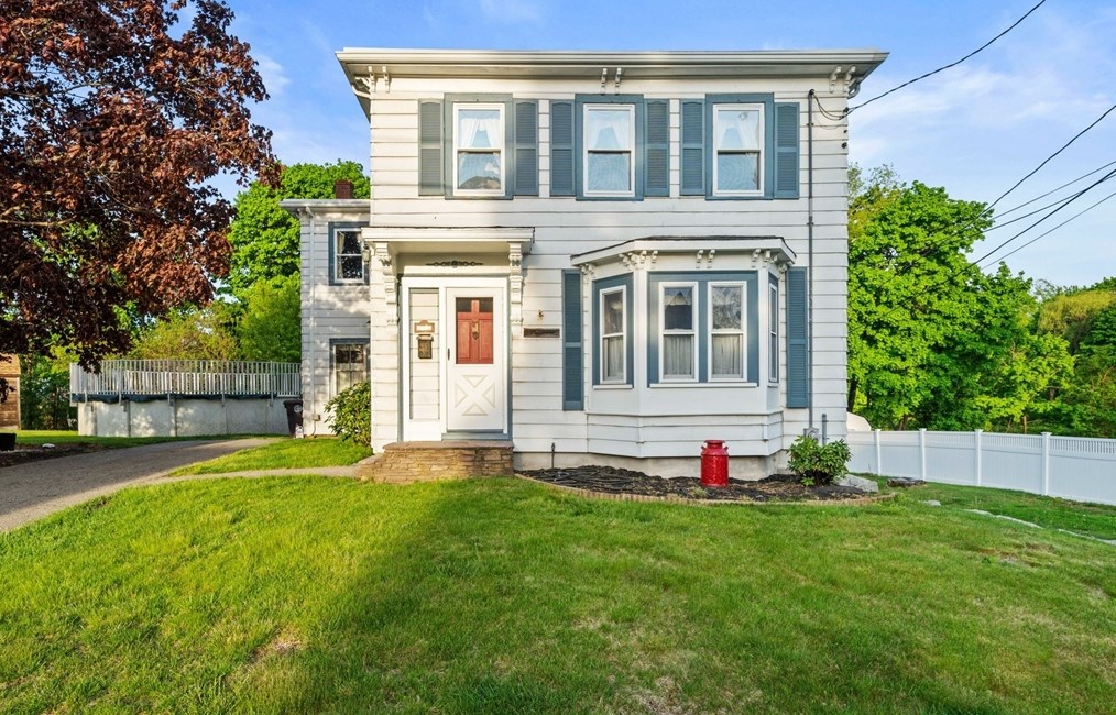 55 Grant St, Weymouth, MA 02189-3023