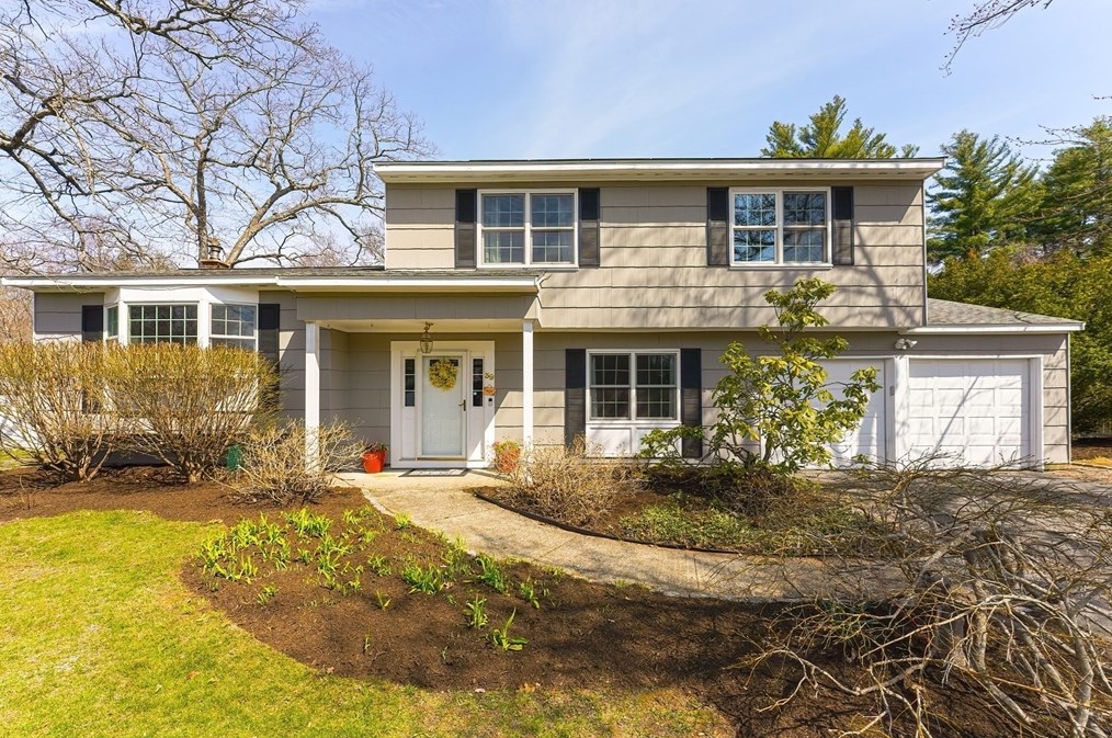 39 Ruth Ellen Rd, Holliston, MA 01746