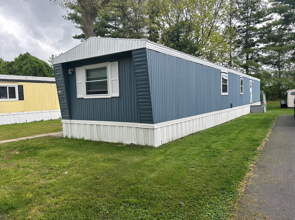 735 Memorial Dr #115, Chicopee, MA 01020