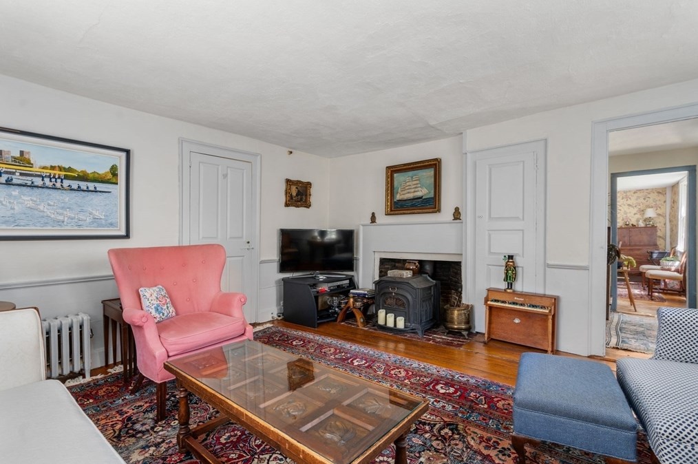 50 Oliver Pl, East Bridgewater MA 02324-3006 exterior