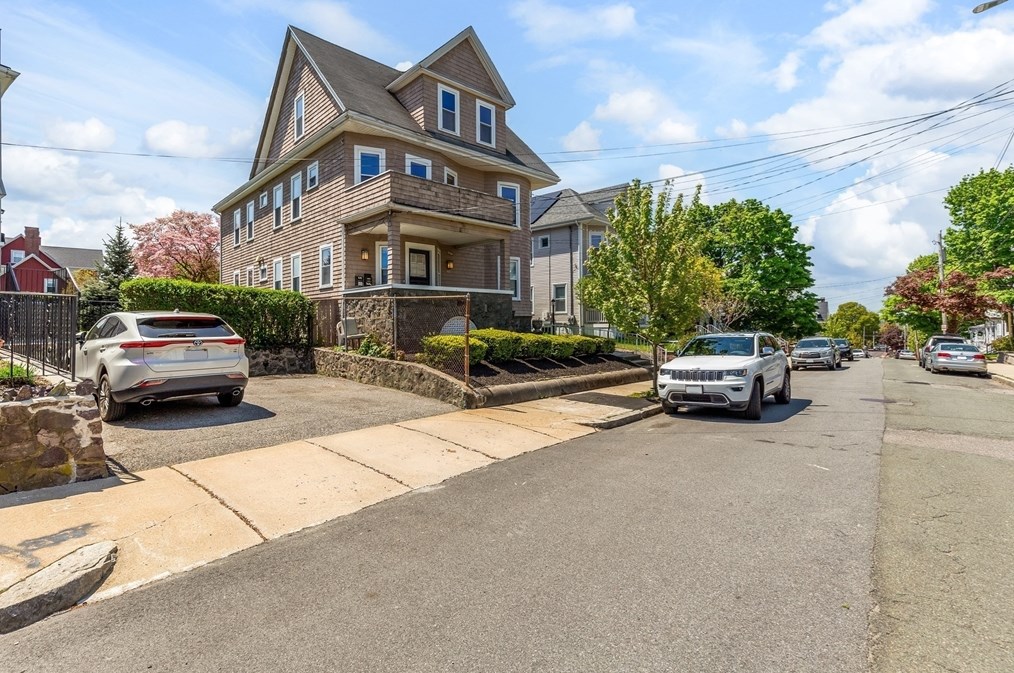 41 Clarendon St # 2, Malden, MA