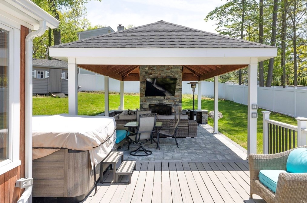 62 Stoughton Rd, Dedham, MA 02026