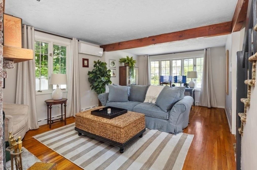 193 Newbridge St, Hingham MA 02043-2623 exterior