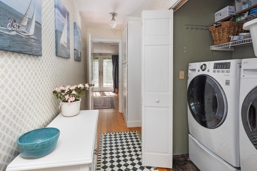 193 Newbridge St, Hingham MA 02043-2623 exterior