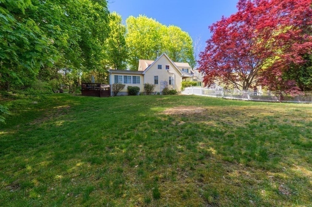 193 Newbridge St, Hingham MA 02043-2623 exterior