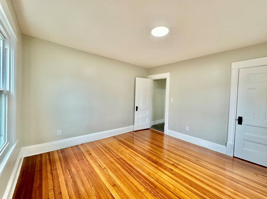 61 Woodlawn St, Springfield MA  01108-3064 exterior