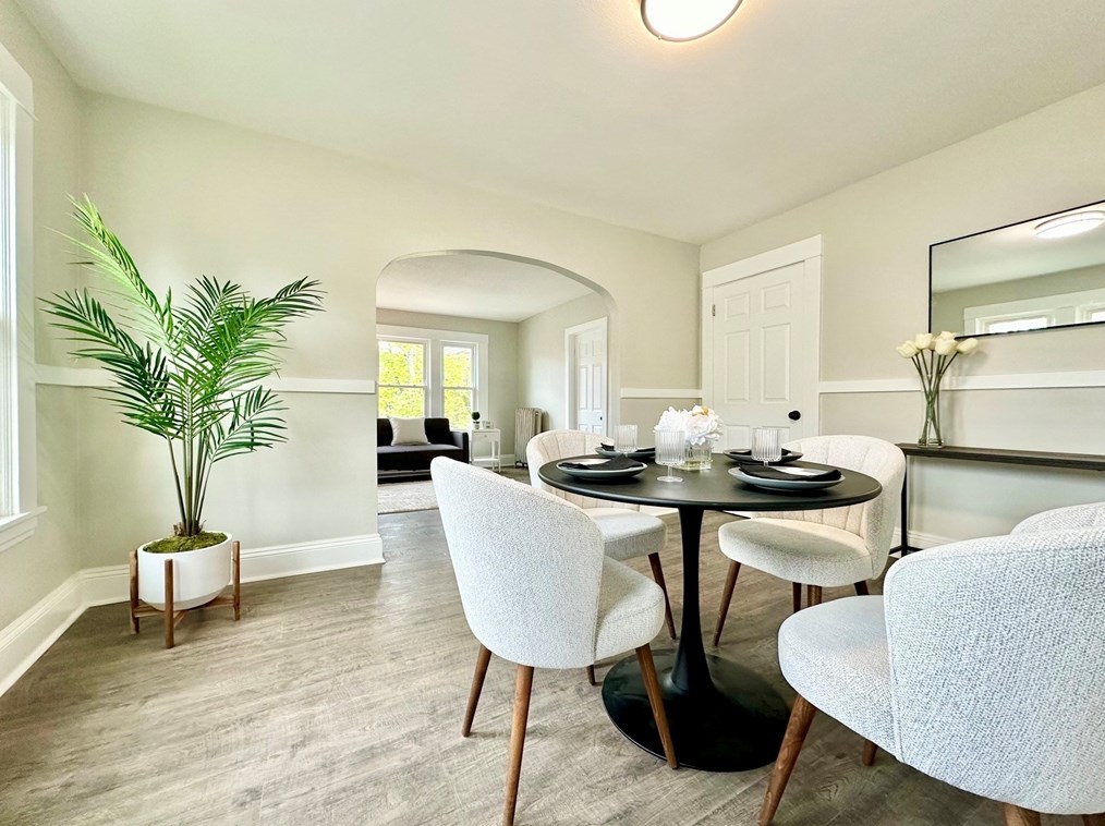 61 Woodlawn St, Springfield MA  01108-3064 exterior