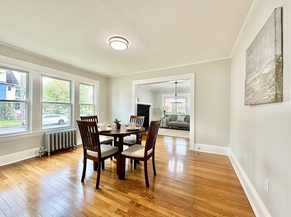 61 Woodlawn St, Springfield MA  01108-3064 exterior