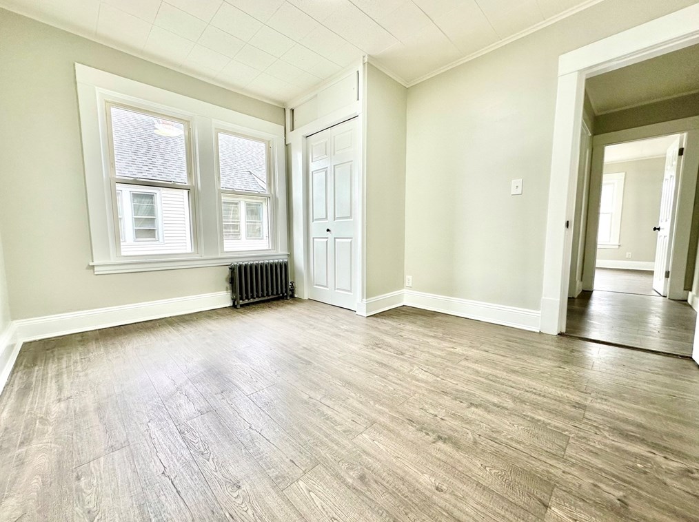 61 Woodlawn St, Springfield MA  01108-3064 exterior