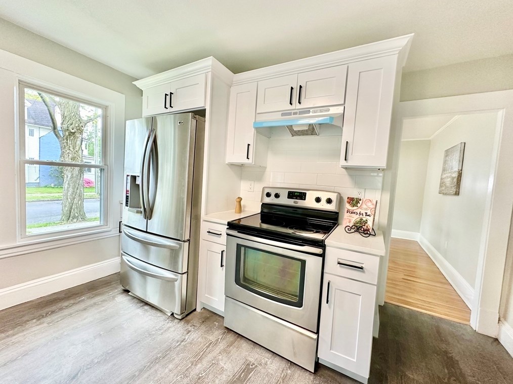 61 Woodlawn St, Springfield MA  01108-3064 exterior