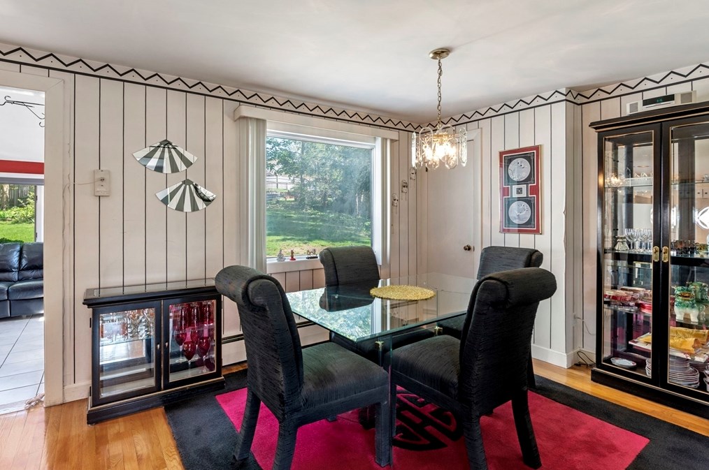 289 Shr Dr, Marblehead MA 01945-1452 exterior