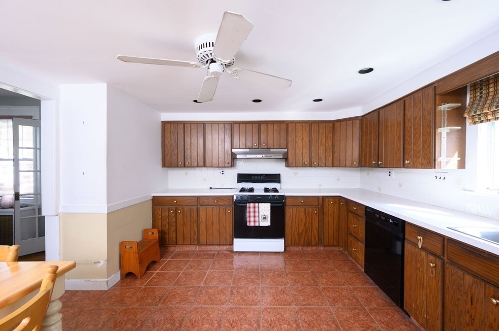 26 Samoset Ave, Quincy MA 02169-2323 exterior