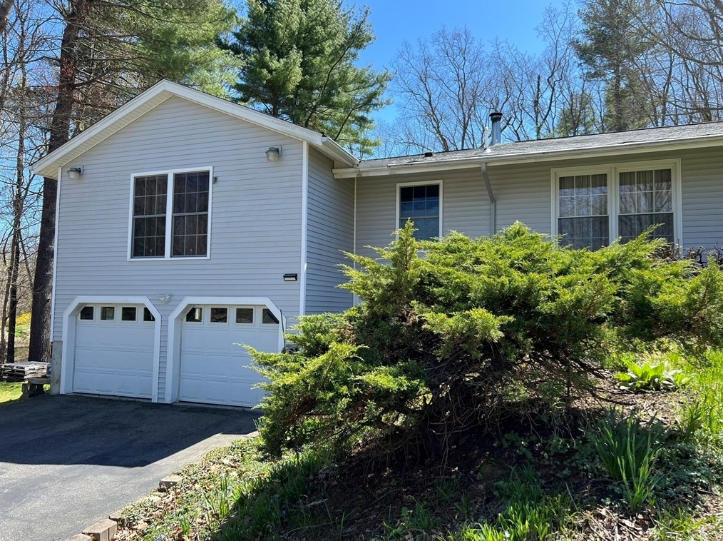 3 Filo Rd, Dudley, MA 01571 exterior