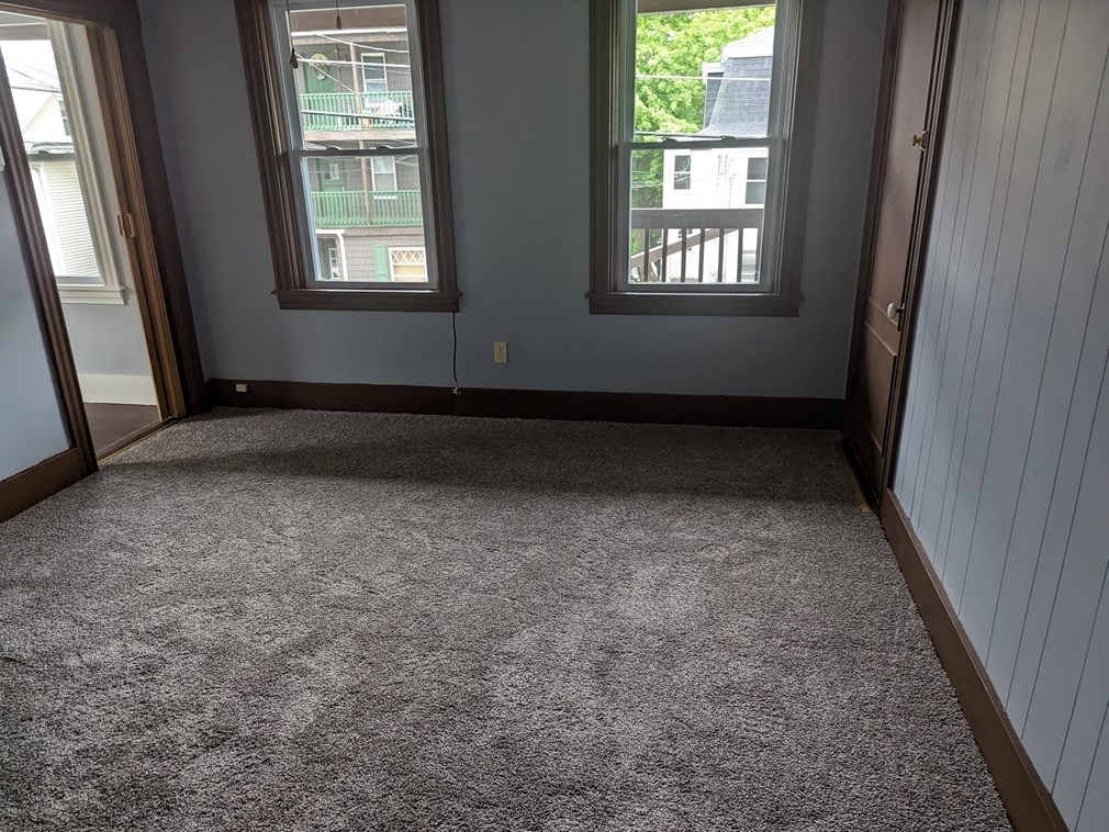 32 Prospect St ##3, Webster, MA 01570