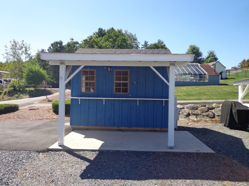 18 Bayberry Ln, Plymouth MA 02360-5029 exterior