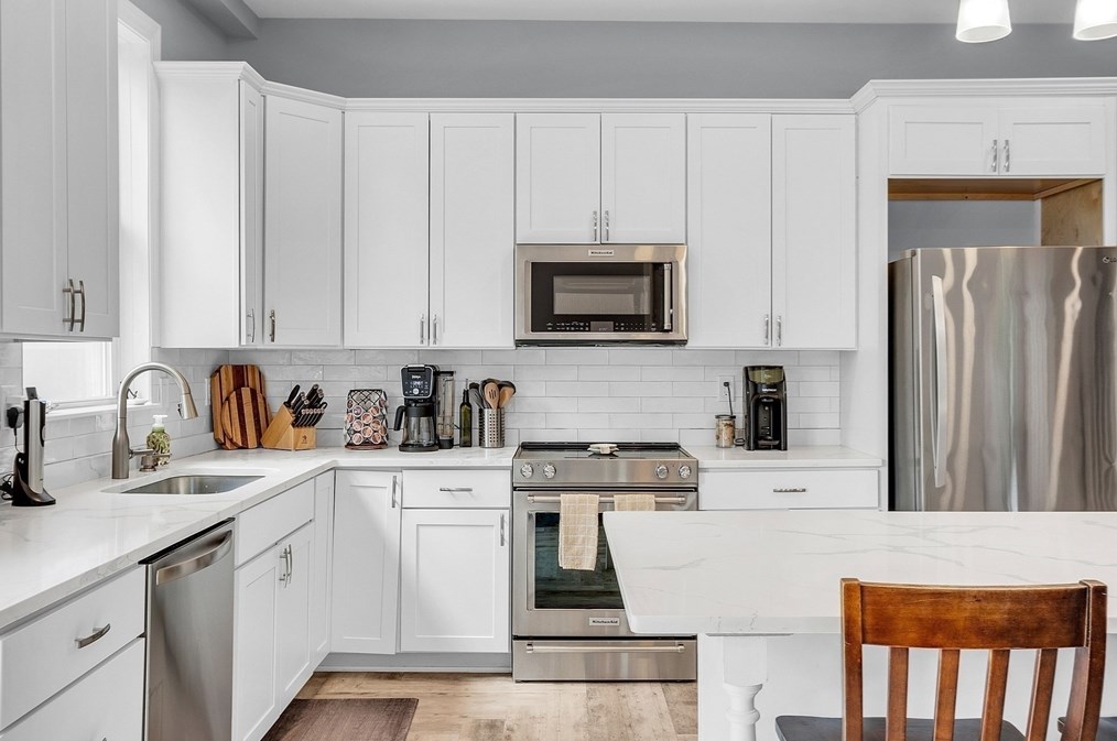 5 Maple St, Sutton MA 01590-1662 exterior