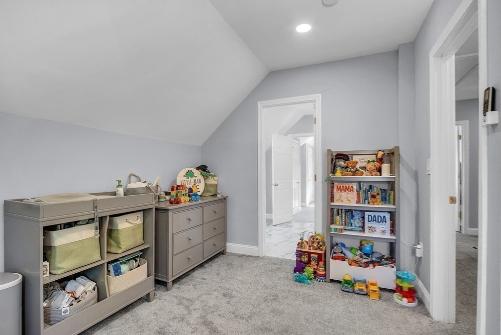 5 Maple St, Sutton MA 01590-1662 exterior