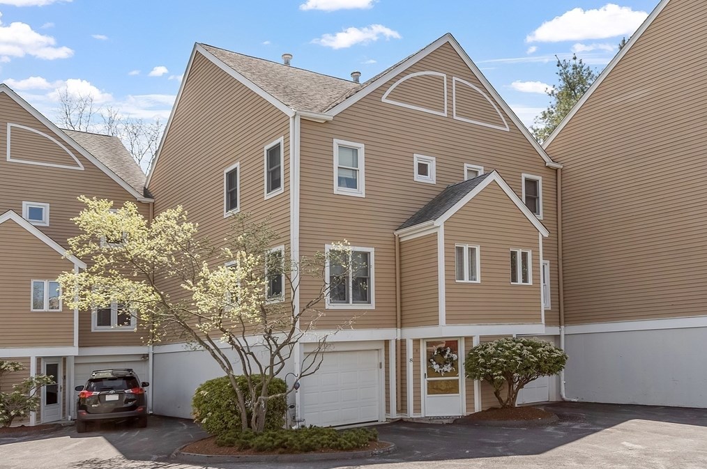 8 Merlin Ct ##10, Worcester, MA 01602