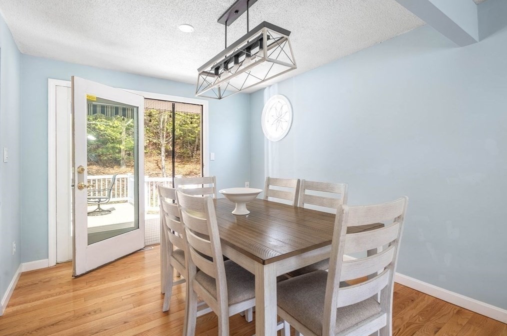 22 Ashberry St, Plymouth MA 02360-5217 exterior