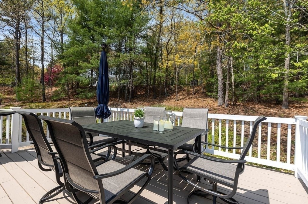 22 Ashberry St, Plymouth MA 02360-5217 exterior