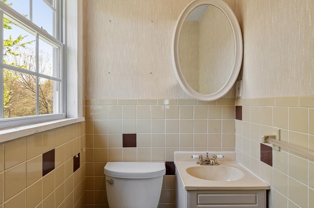 6 Fox Run Rd, Danvers MA 01923-1501 exterior