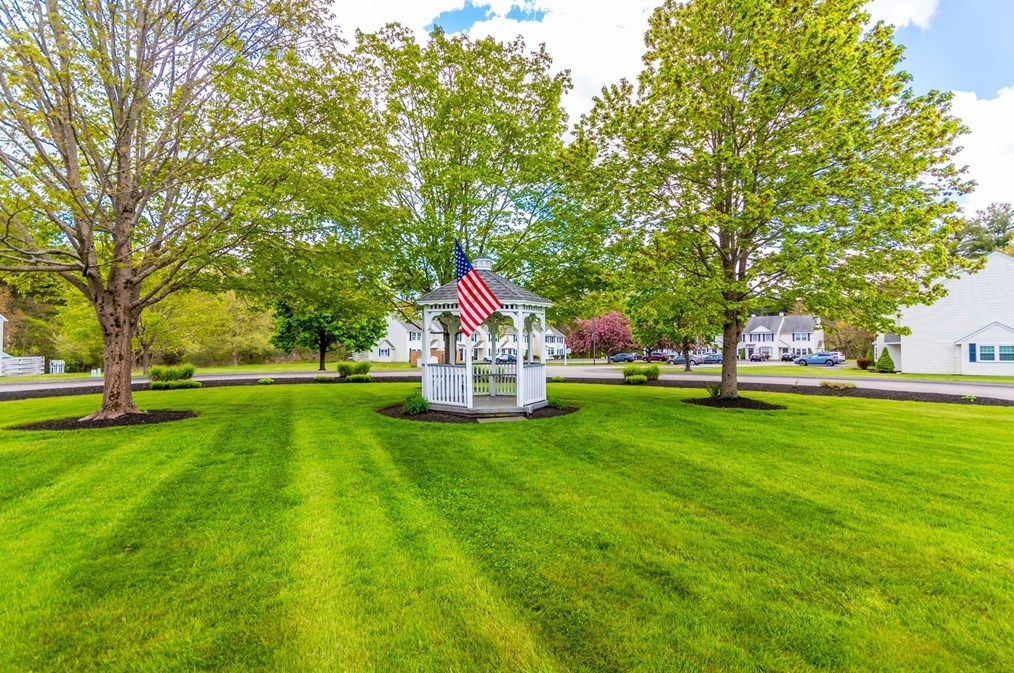 728 Auburn St, Whitman MA 02382-1800 exterior