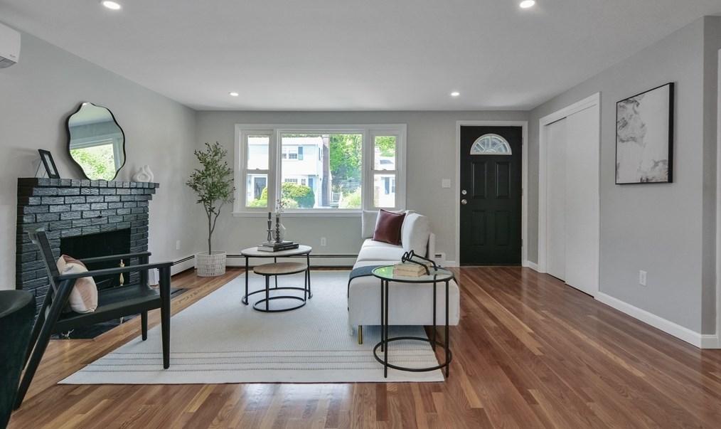 19 Francis Rd, Salem MA 01970-2908 exterior