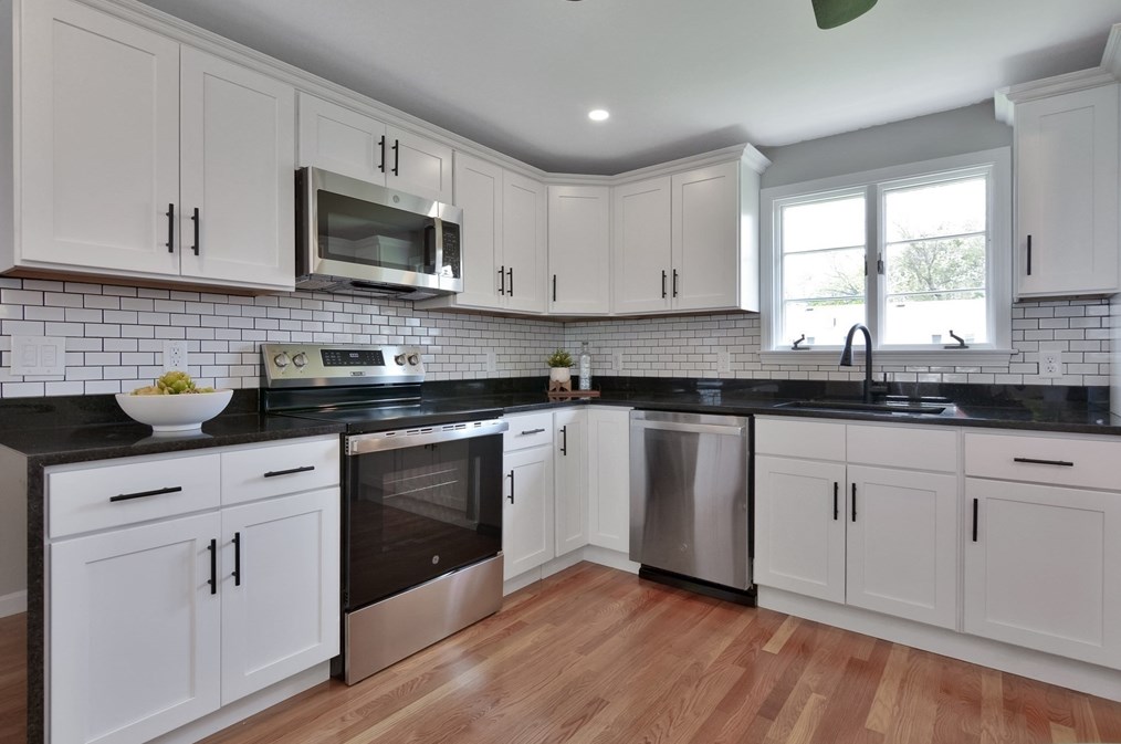 19 Francis Rd, Salem MA 01970-2908 exterior