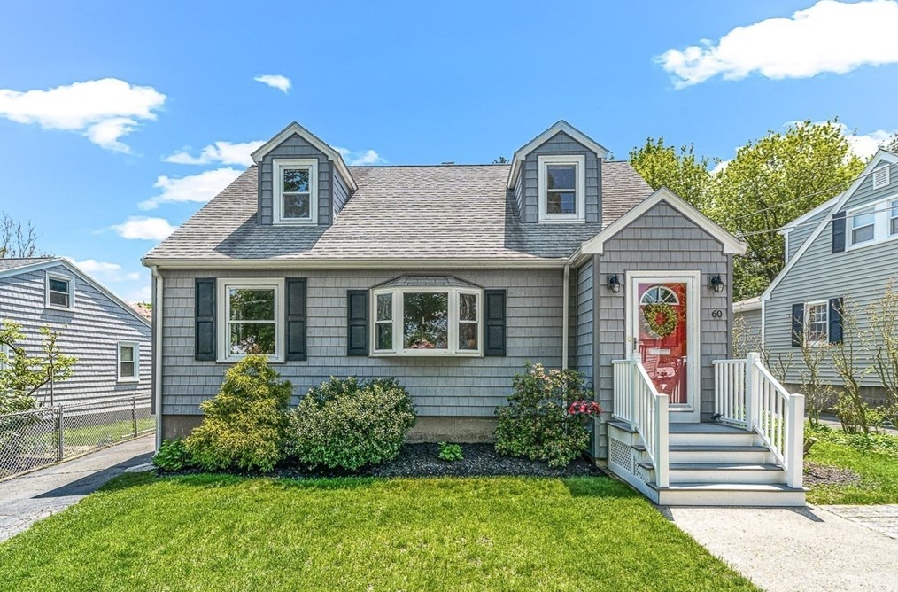 60 Newcastle Rd, Peabody, MA 01960-3274