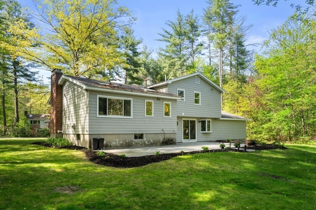 9 Arborwood Rd, Acton MA 01720-4420 exterior