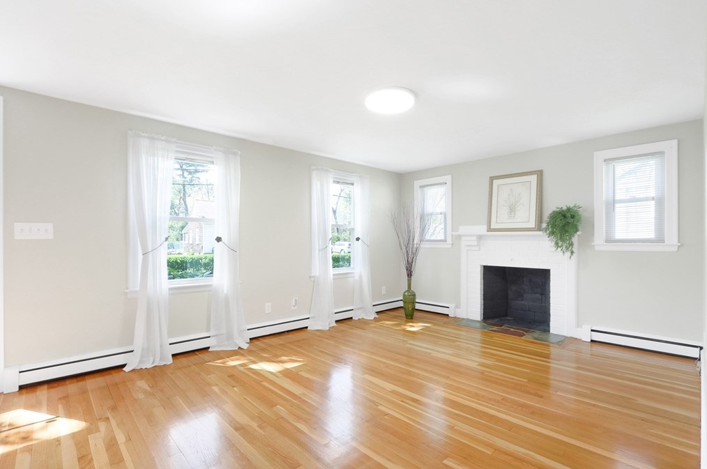 15 Davidson Rd, Framingham MA  01701-3229 exterior