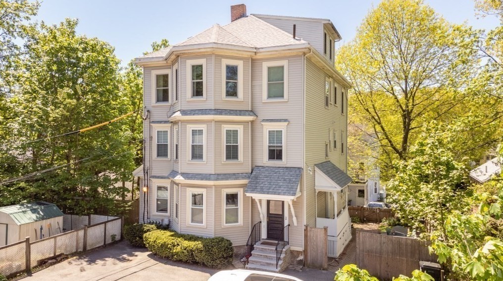 643 Chestnut Hill Ave #2, Brookline, MA 02445
