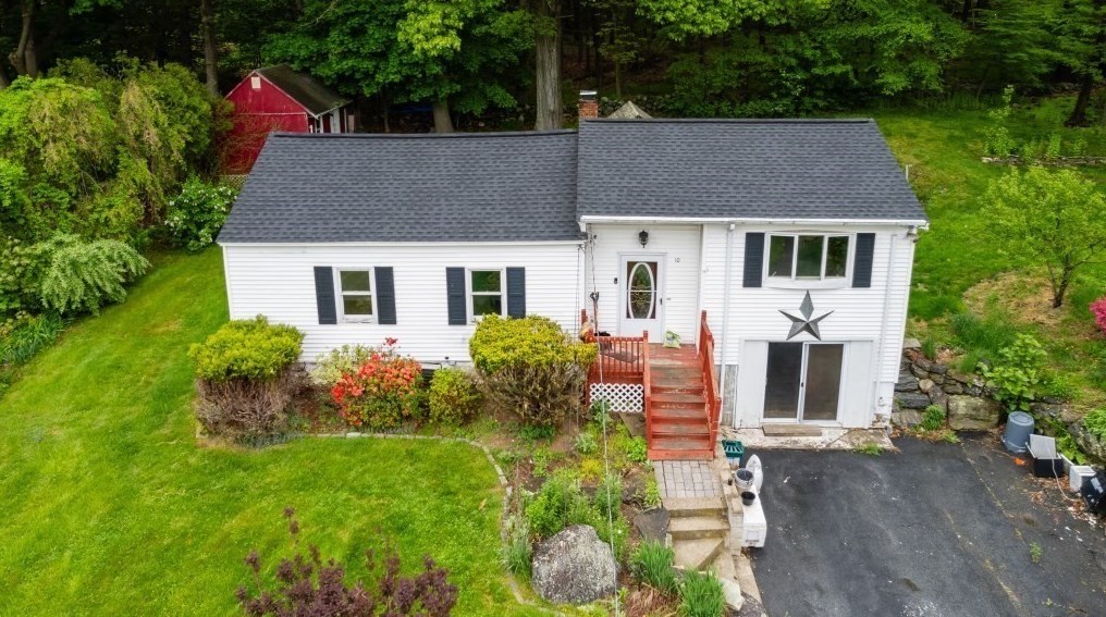 10 Marcius Rd, Worcester MA 01607-1229 exterior