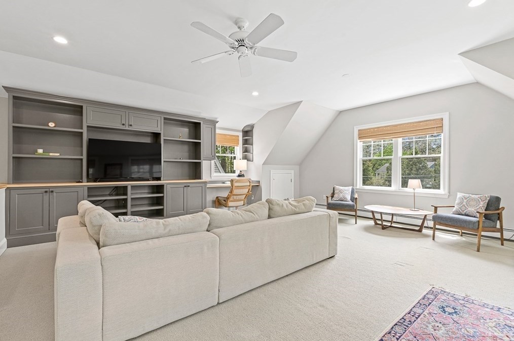 126 Alcott Rd, Concord MA  01742-2605 exterior