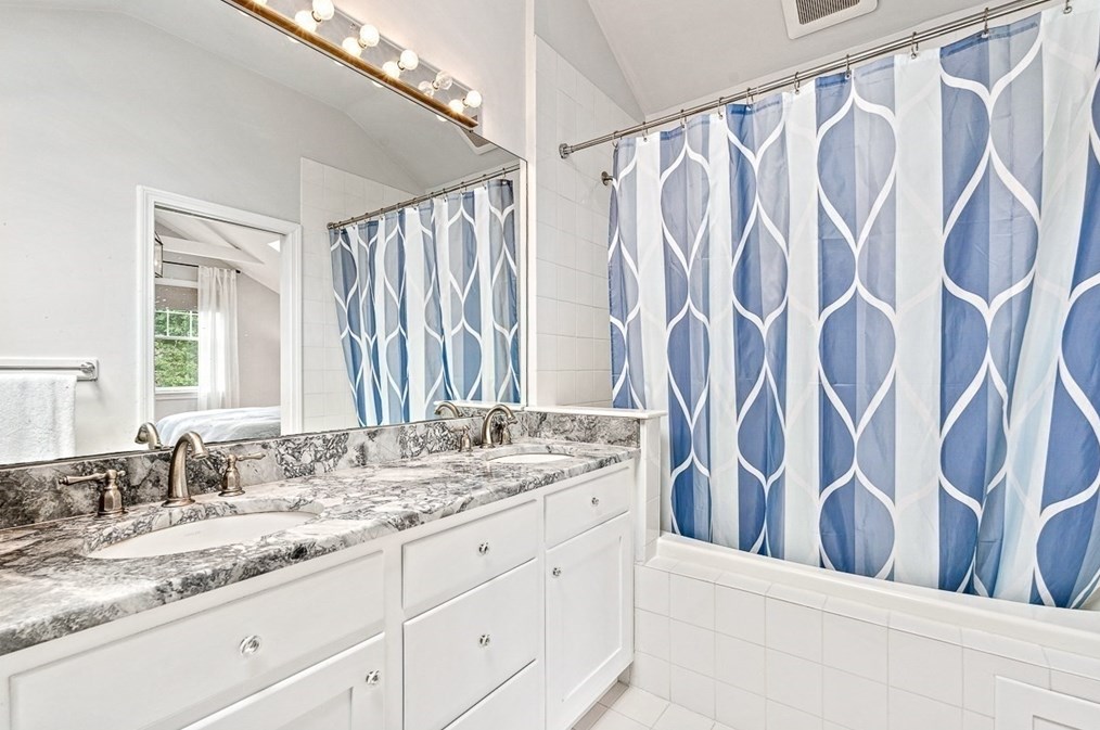 126 Alcott Rd, Concord MA  01742-2605 exterior