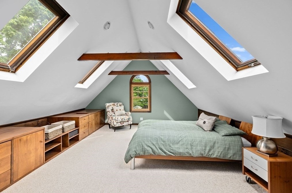 47 Lafayette Ave, Hingham MA 02043-2430 exterior