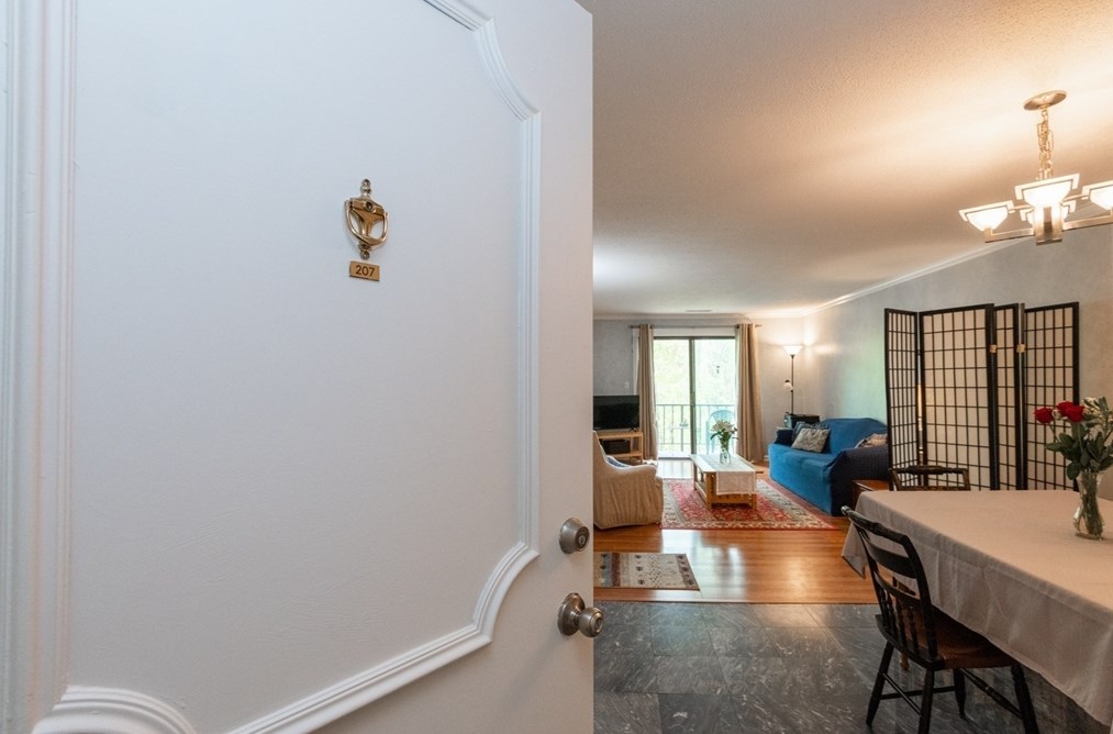 7 Greenbriar #207, North Reading, MA 01864