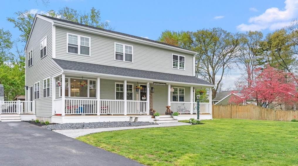 29 Edgemere Dr, Seekonk, MA 02771