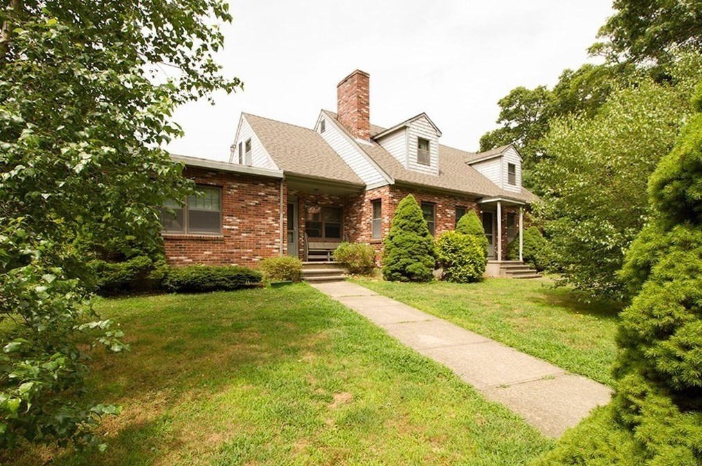 577 Old Harbor Rd #1, Dartmouth, MA 02747