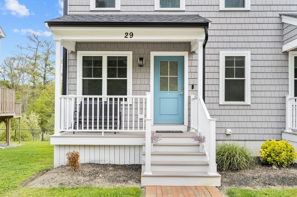 55 Plymouth St #29, Whitman, MA 02382