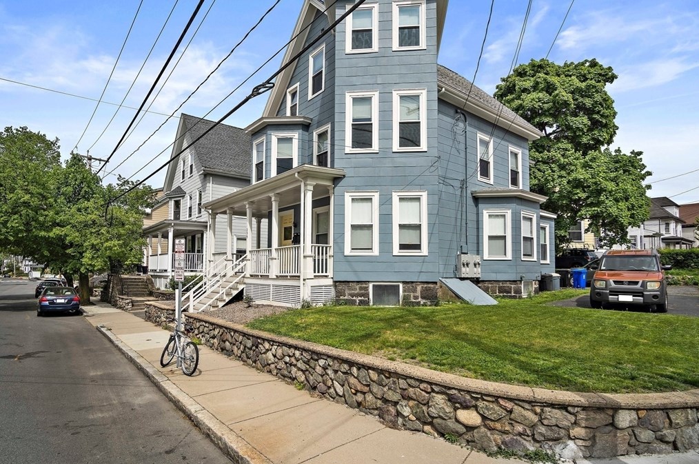 135 Clifton St, Malden MA 02148-2509 exterior