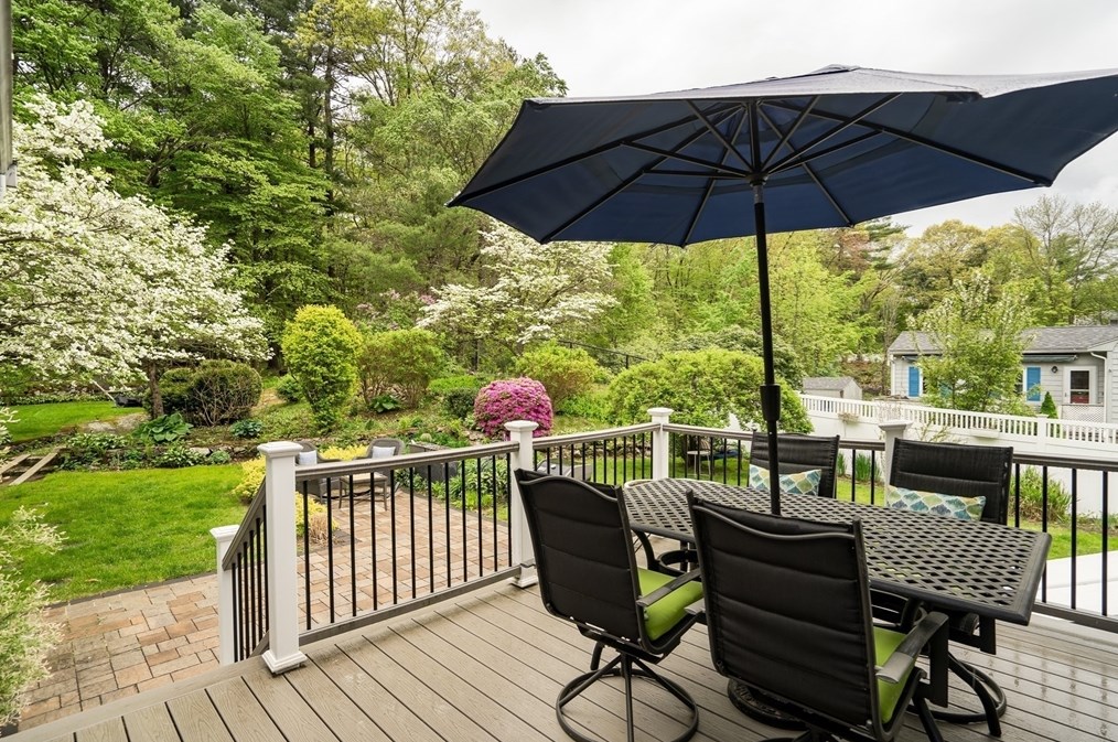 20 Chandler Rd, Burlington MA 01803-1802 exterior