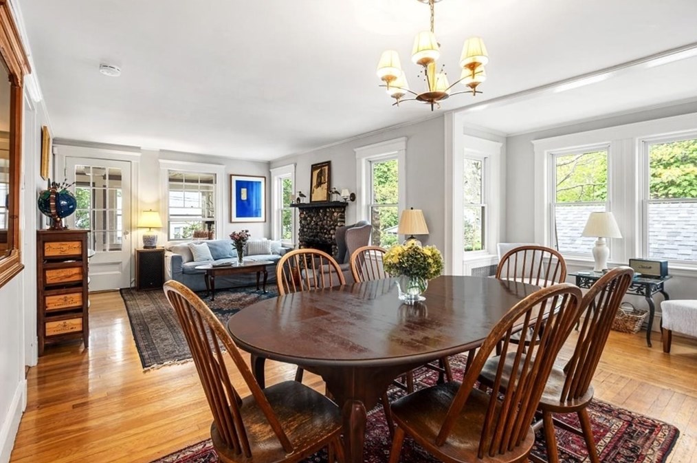 60 Clinton Rd, Weymouth MA 02189-3010 exterior