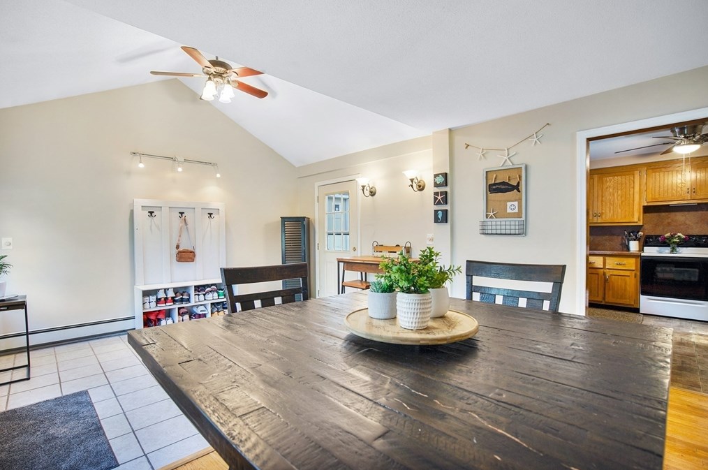 48 Maplewood St, Springfield MA 01106-3309 exterior