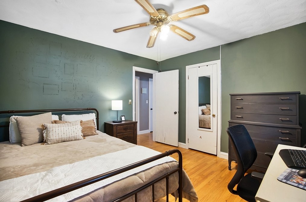 48 Maplewood St, Springfield MA 01106-3309 exterior